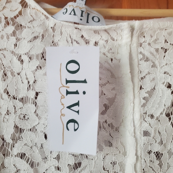 Custom made white lace top - Picture 4 of 5